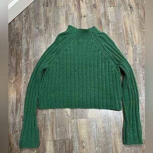 American Eagle Over Sized Chunky
Knit Sweater Green
Pullover Medium